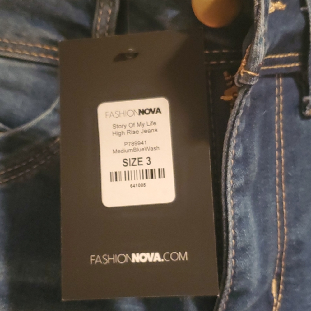 Jeans - Picture 3 of 3